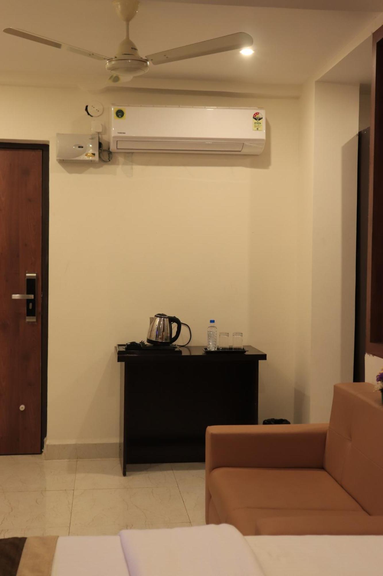 Balaji Gold Inn Hotel Hubli Εξωτερικό φωτογραφία